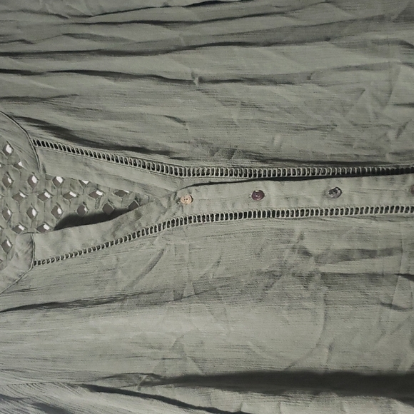 Top - Picture 3 of 10